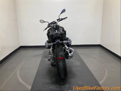 2022 BMW R1250R   - Photo 4 - San Diego, CA 92121