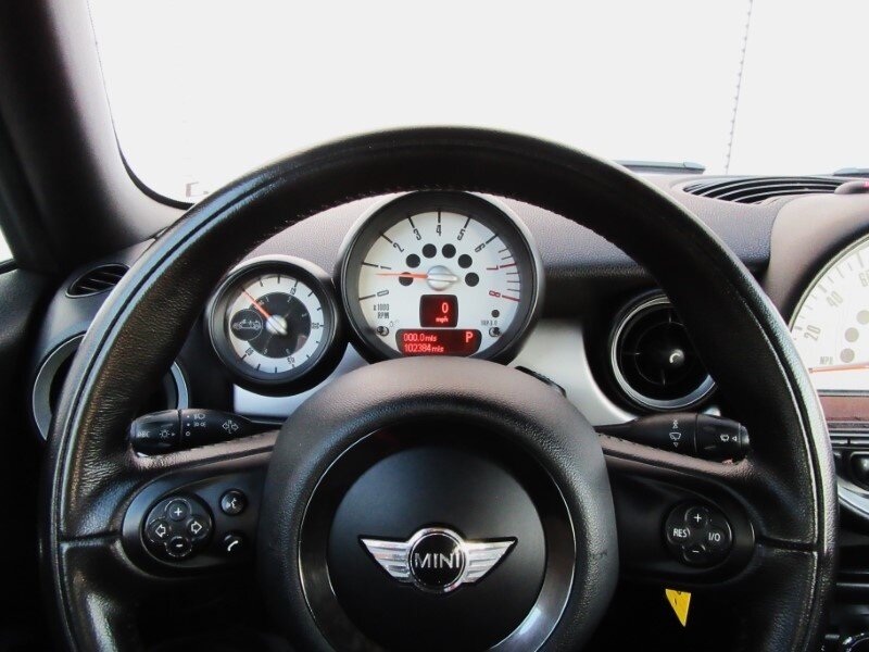 2011 MINI Cooper R57 Convertible   - Photo 9 - Escondido, CA 92025