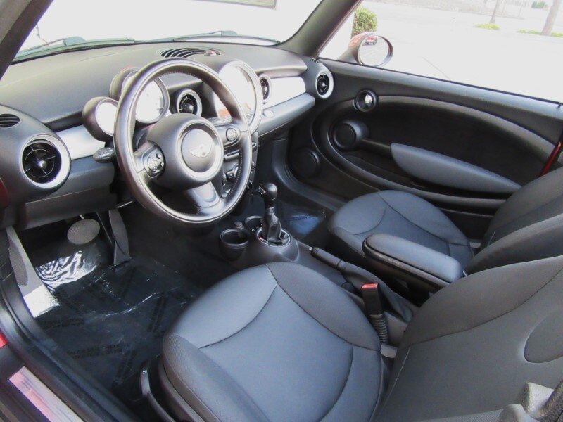 2011 MINI Cooper R57 Convertible   - Photo 10 - Escondido, CA 92025