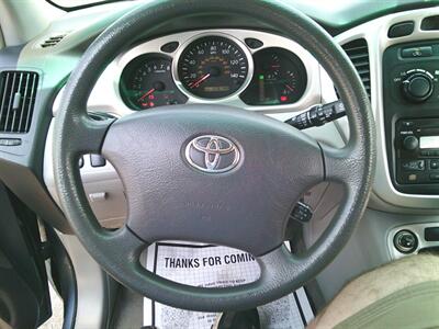 2005 Toyota Highlander   - Photo 9 - Negaunee, MI 49866