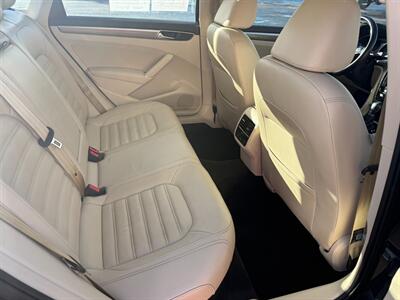 2016 Volkswagen Passat 1.8T SEL   - Photo 24 - Escanaba, MI 49829