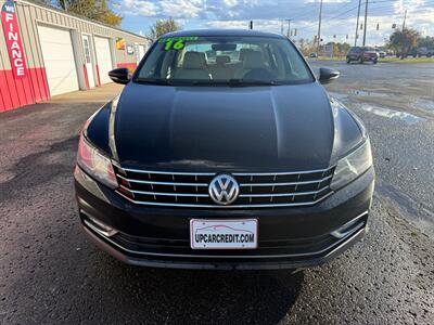 2016 Volkswagen Passat 1.8T SEL   - Photo 2 - Escanaba, MI 49829