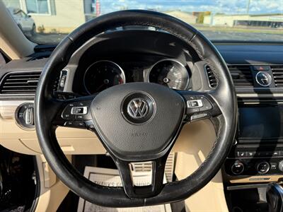 2016 Volkswagen Passat 1.8T SEL   - Photo 10 - Escanaba, MI 49829