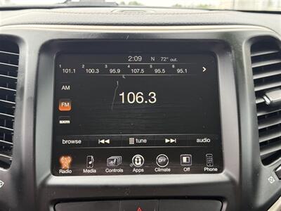 2017 Jeep Cherokee Latitude 4x4   - Photo 15 - Escanaba, MI 49829