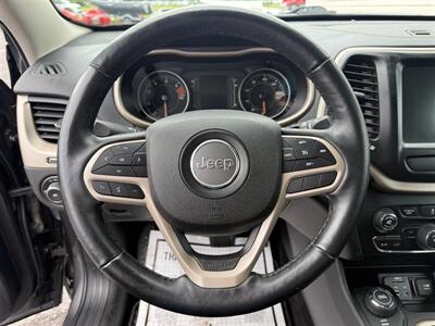 2017 Jeep Cherokee Latitude 4x4   - Photo 12 - Escanaba, MI 49829