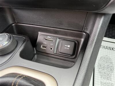 2017 Jeep Cherokee Latitude 4x4   - Photo 19 - Escanaba, MI 49829