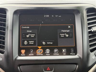 2017 Jeep Cherokee Latitude 4x4   - Photo 14 - Escanaba, MI 49829