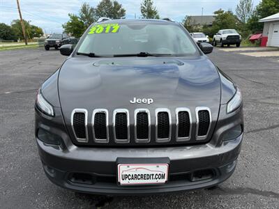 2017 Jeep Cherokee Latitude 4x4   - Photo 2 - Escanaba, MI 49829