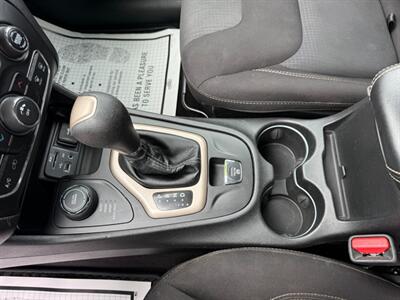 2017 Jeep Cherokee Latitude 4x4   - Photo 18 - Escanaba, MI 49829