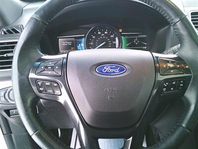 2016 Ford Explorer XLT   - Photo 8 - Negaunee, MI 49866