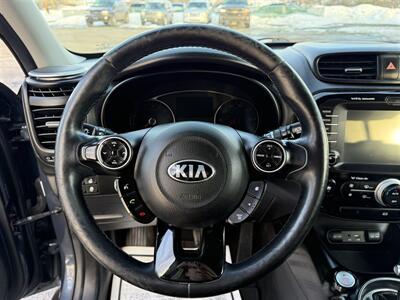 2016 Kia Soul ! FWD   - Photo 12 - Escanaba, MI 49829