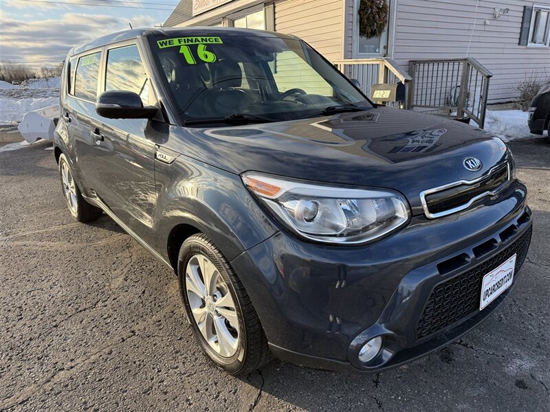 2016 Kia Soul ! FWD   - Photo 1 - Escanaba, MI 49829