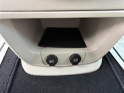2011 Dodge Grand Caravan Mainstreet   - Photo 15 - Escanaba, MI 49829
