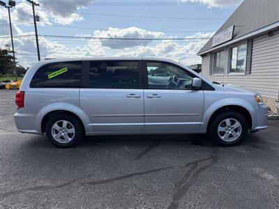 2011 Dodge Grand Caravan Mainstreet   - Photo 5 - Escanaba, MI 49829