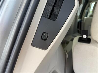 2011 Dodge Grand Caravan Mainstreet   - Photo 10 - Escanaba, MI 49829