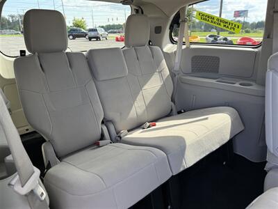 2011 Dodge Grand Caravan Mainstreet   - Photo 24 - Escanaba, MI 49829