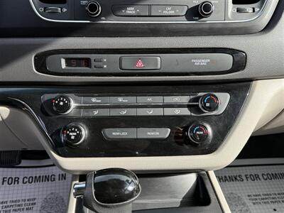 2016 Kia Sedona LX - Photo 15 - Escanaba, MI 49829