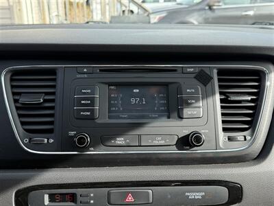 2016 Kia Sedona LX - Photo 13 - Escanaba, MI 49829