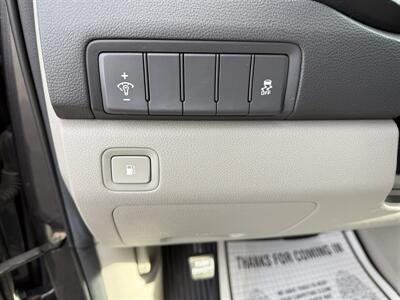 2016 Kia Sedona LX - Photo 11 - Escanaba, MI 49829