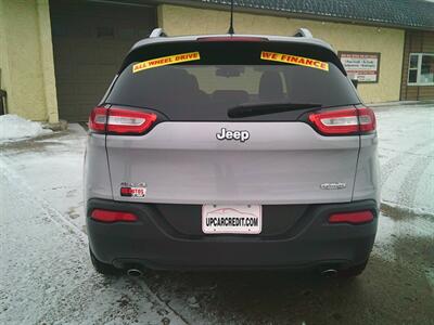 2014 Jeep Cherokee Latitude  NEW TIRES - Photo 5 - Negaunee, MI 49866