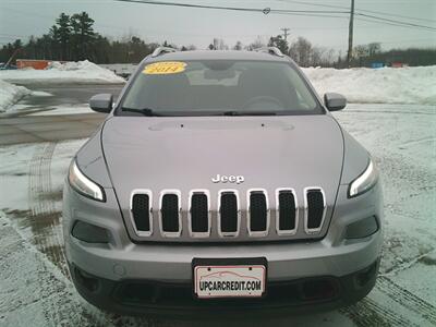 2014 Jeep Cherokee Latitude  NEW TIRES - Photo 2 - Negaunee, MI 49866