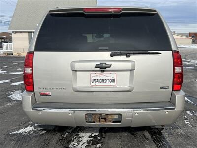 2009 Chevrolet Suburban LTZ   - Photo 6 - Escanaba, MI 49829