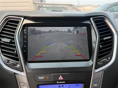 2016 Hyundai SANTA FE SE - Photo 18 - Escanaba, MI 49829