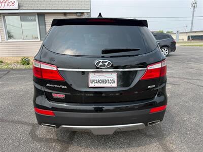 2016 Hyundai SANTA FE SE - Photo 6 - Escanaba, MI 49829