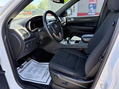 2014 Jeep Grand Cherokee Laredo - Photo 9 - Escanaba, MI 49829