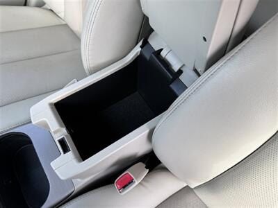 2012 Subaru Outback 2.5i Limited   - Photo 16 - Escanaba, MI 49829