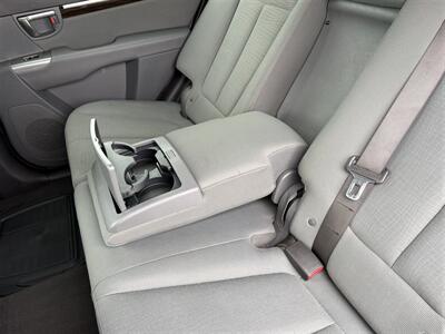 2011 Hyundai SANTA FE GLS   - Photo 19 - Escanaba, MI 49829
