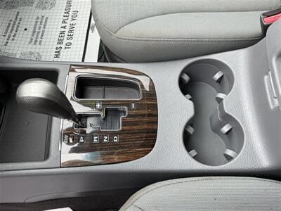 2011 Hyundai SANTA FE GLS   - Photo 13 - Escanaba, MI 49829