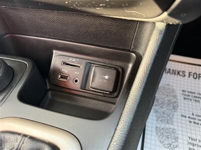 2016 Jeep Cherokee High Altitude - Photo 16 - Escanaba, MI 49829