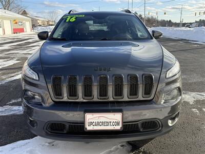 2016 Jeep Cherokee High Altitude - Photo 2 - Escanaba, MI 49829