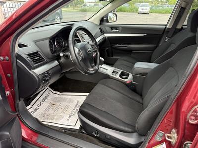 2014 Subaru Outback 2.5i Premium - Photo 9 - Escanaba, MI 49829