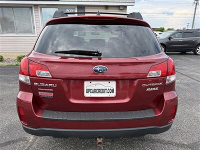 2014 Subaru Outback 2.5i Premium - Photo 6 - Escanaba, MI 49829