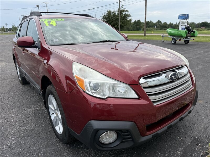 2014 Subaru Outback 2.5i Premium   - Photo 1 - Escanaba, MI 49829
