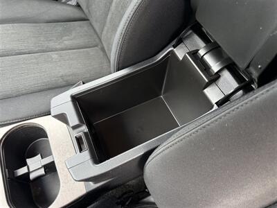 2014 Subaru Outback 2.5i Premium - Photo 15 - Escanaba, MI 49829