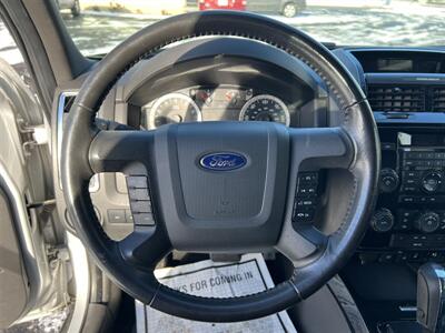 2011 Ford Escape Limited   - Photo 12 - Escanaba, MI 49829