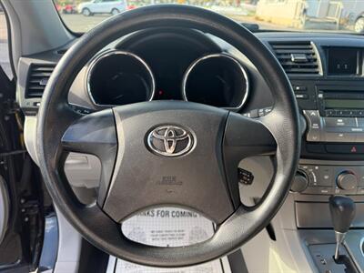 2009 Toyota Highlander   - Photo 12 - Negaunee, MI 49866