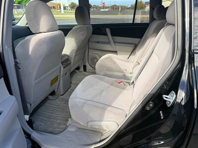 2009 Toyota Highlander   - Photo 21 - Negaunee, MI 49866