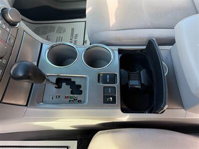 2009 Toyota Highlander   - Photo 15 - Negaunee, MI 49866