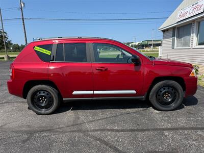 2010 Jeep Compass Limited - Photo 5 - Escanaba, MI 49829