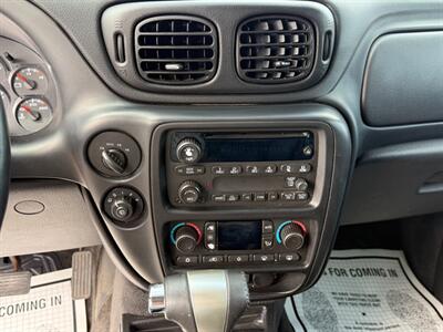 2008 Chevrolet Trailblazer LT   - Photo 10 - Escanaba, MI 49829
