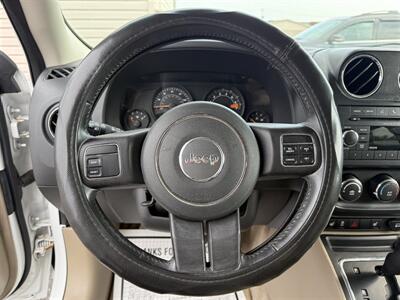 2014 Jeep Patriot Latitude FWD   - Photo 9 - Escanaba, MI 49829