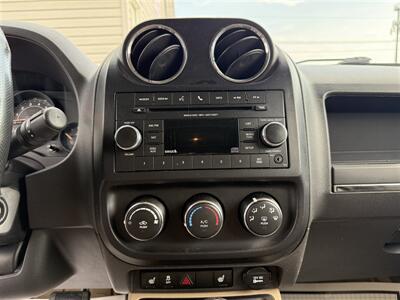2014 Jeep Patriot Latitude FWD   - Photo 10 - Escanaba, MI 49829