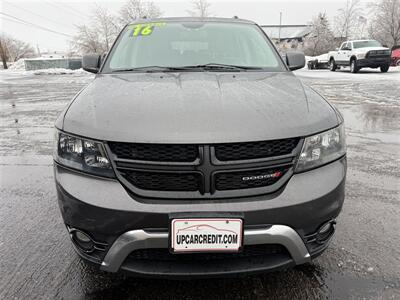 2016 Dodge Journey Crossroad Plus   - Photo 2 - Escanaba, MI 49829