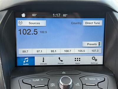 2016 Ford Escape SE FWD   - Photo 13 - Escanaba, MI 49829