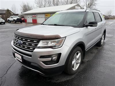 2016 Ford Explorer XLT AWD   - Photo 1 - Escanaba, MI 49829