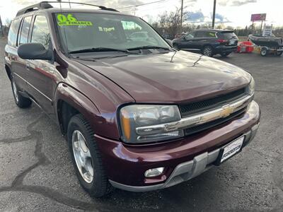 2006 Chevrolet TrailBlazer EXT LS   - Photo 5 - Escanaba, MI 49829